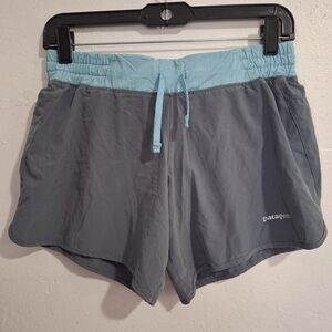 Patagonia Nine Trail Teal Waistband & Slate Gray Athletic Shorts Size XS.